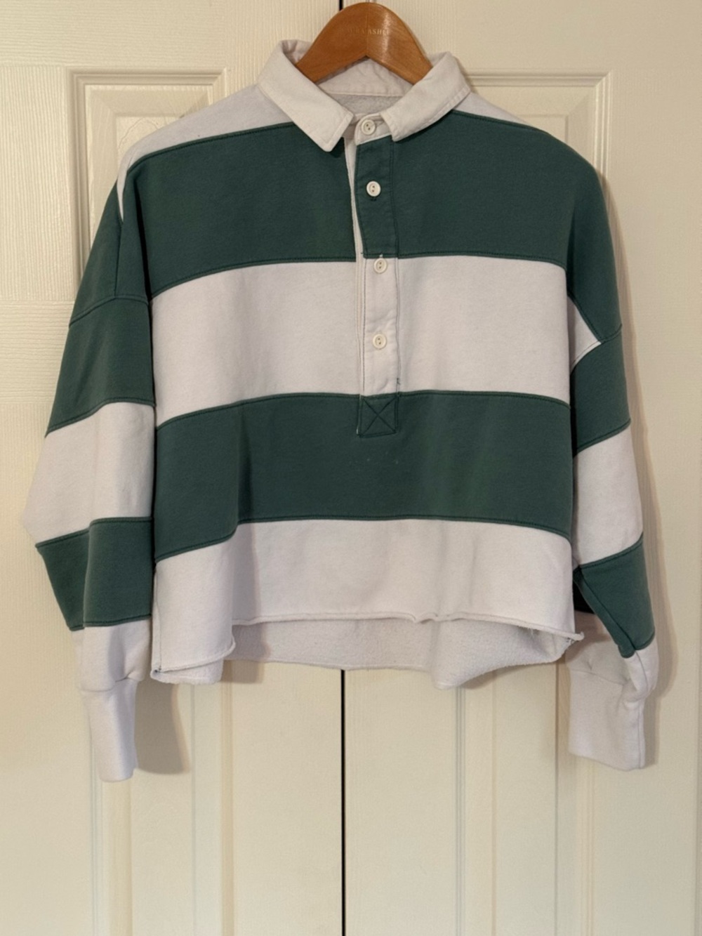 Abercrombie & Fitch Green/White Striped Rugby Pullover. Buttoned Polo Collar